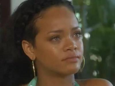 Rihanna Masih Sedih Bicarakan Chris Brown